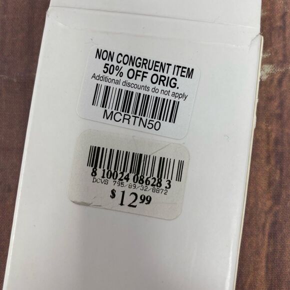 MACY’S PURPLE APPLE WATCH BAND COMPATIBLE WITH 38mm PS11 - Picture 2 of 3